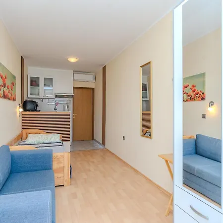 Jozef Apartment